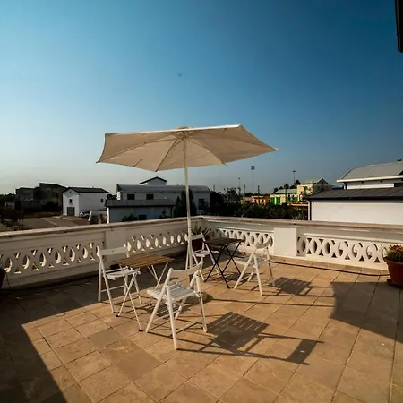 Speciale Tarshito's - Atrium And Terrace