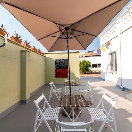 Speciale Tarshito's - Atrium And Terrace Барі