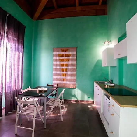 Speciale Tarshito's - Atrium And Terrace Lägenhet Bari